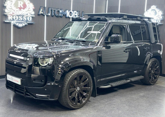 LAND ROVER DEFENDER 110
