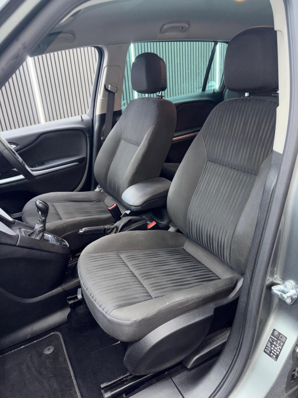 VAUXHALL ZAFIRA TOURER