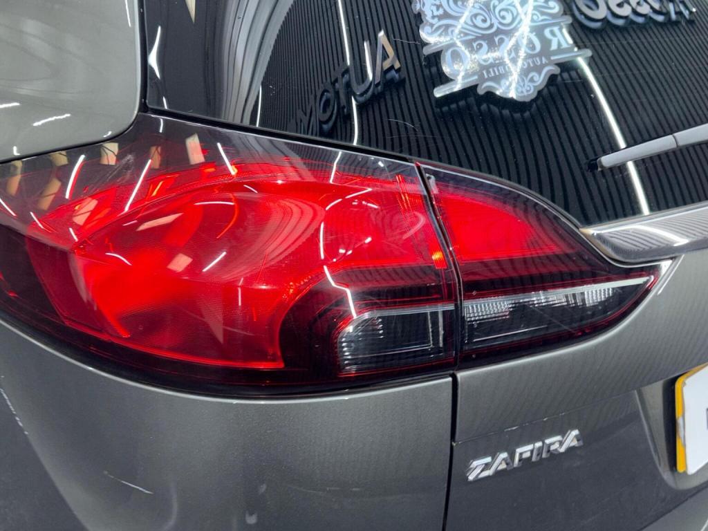 VAUXHALL ZAFIRA TOURER