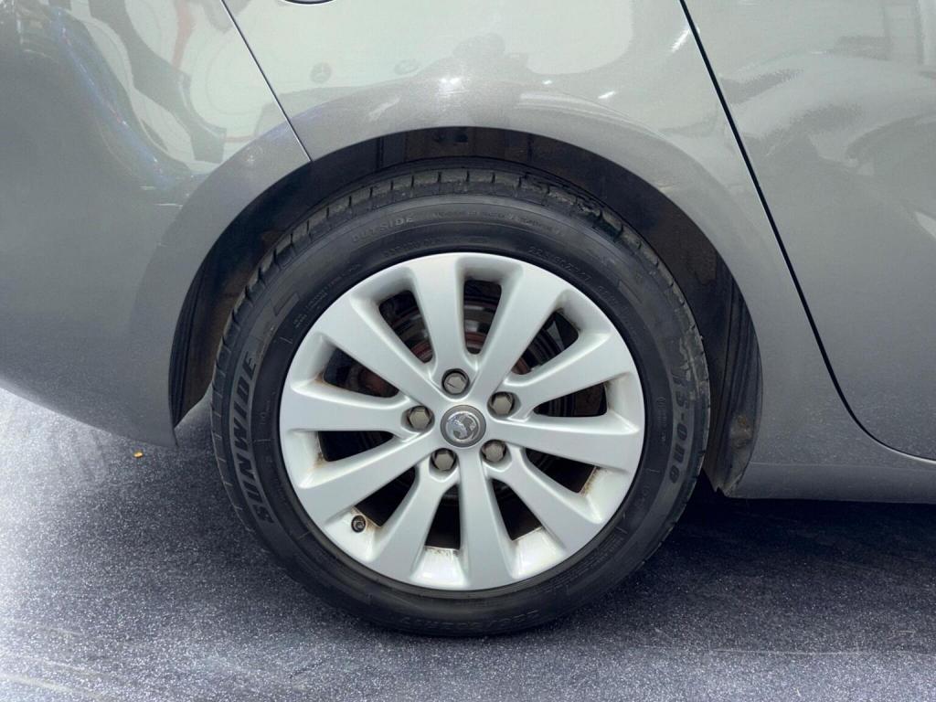 VAUXHALL ZAFIRA TOURER