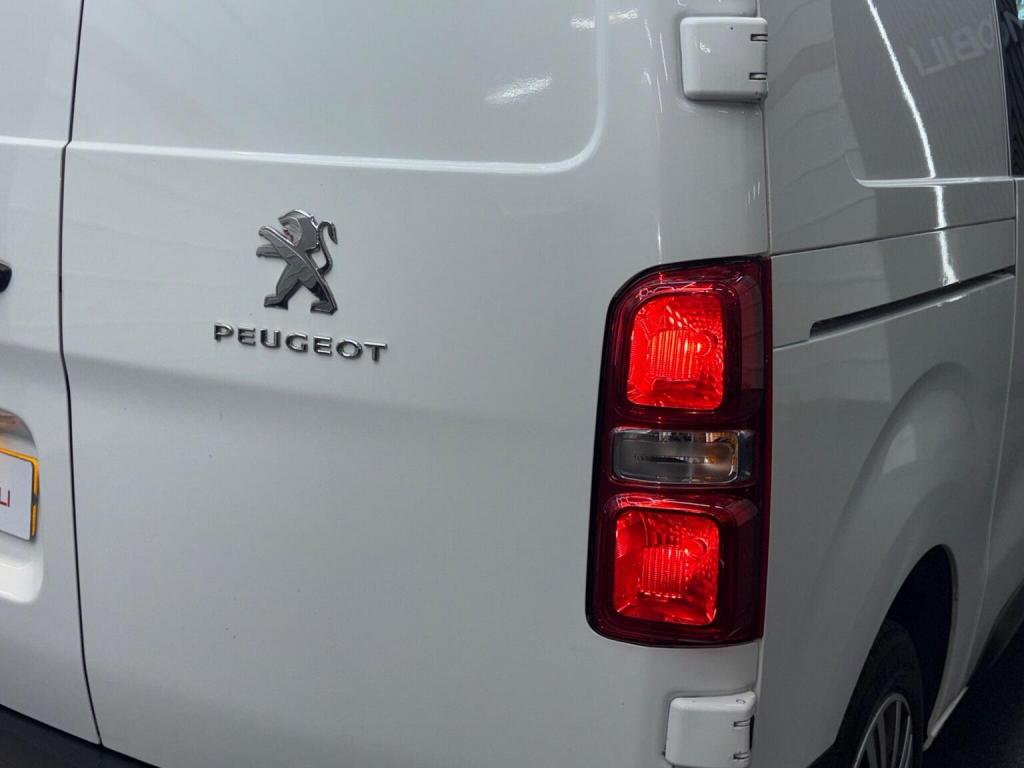PEUGEOT EXPERT