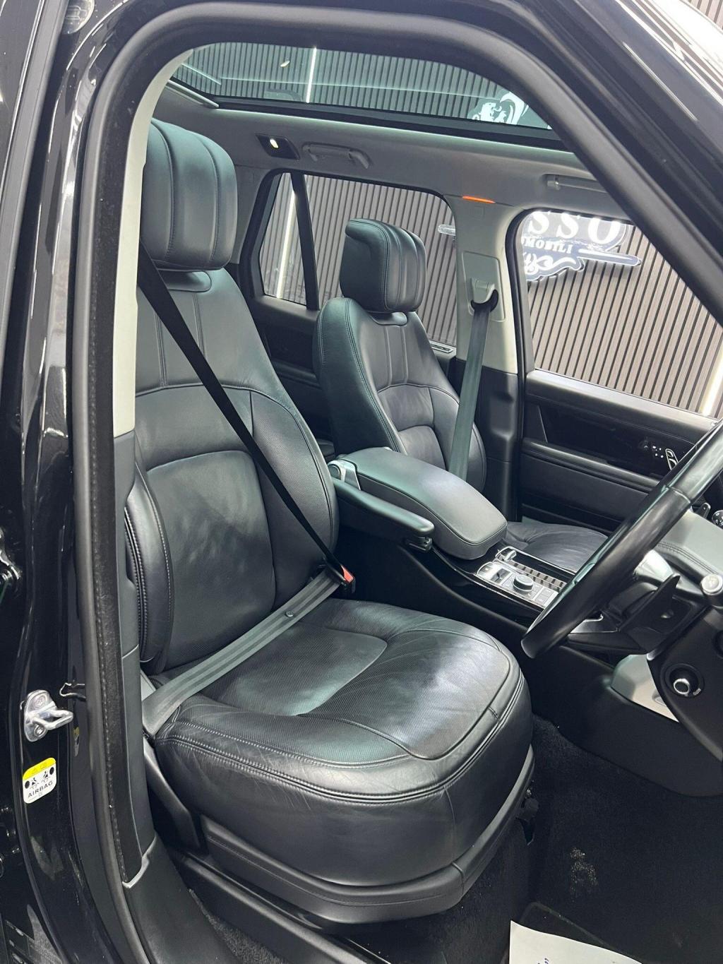 LAND ROVER RANGE ROVER