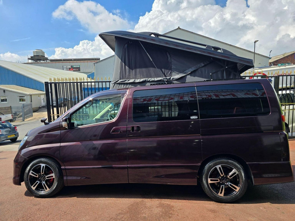NISSAN ELGRAND