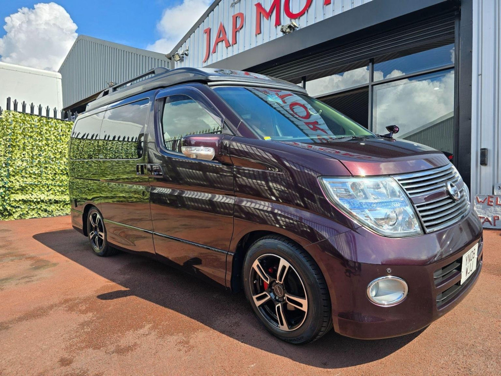 NISSAN ELGRAND