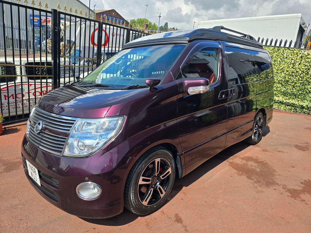 NISSAN ELGRAND