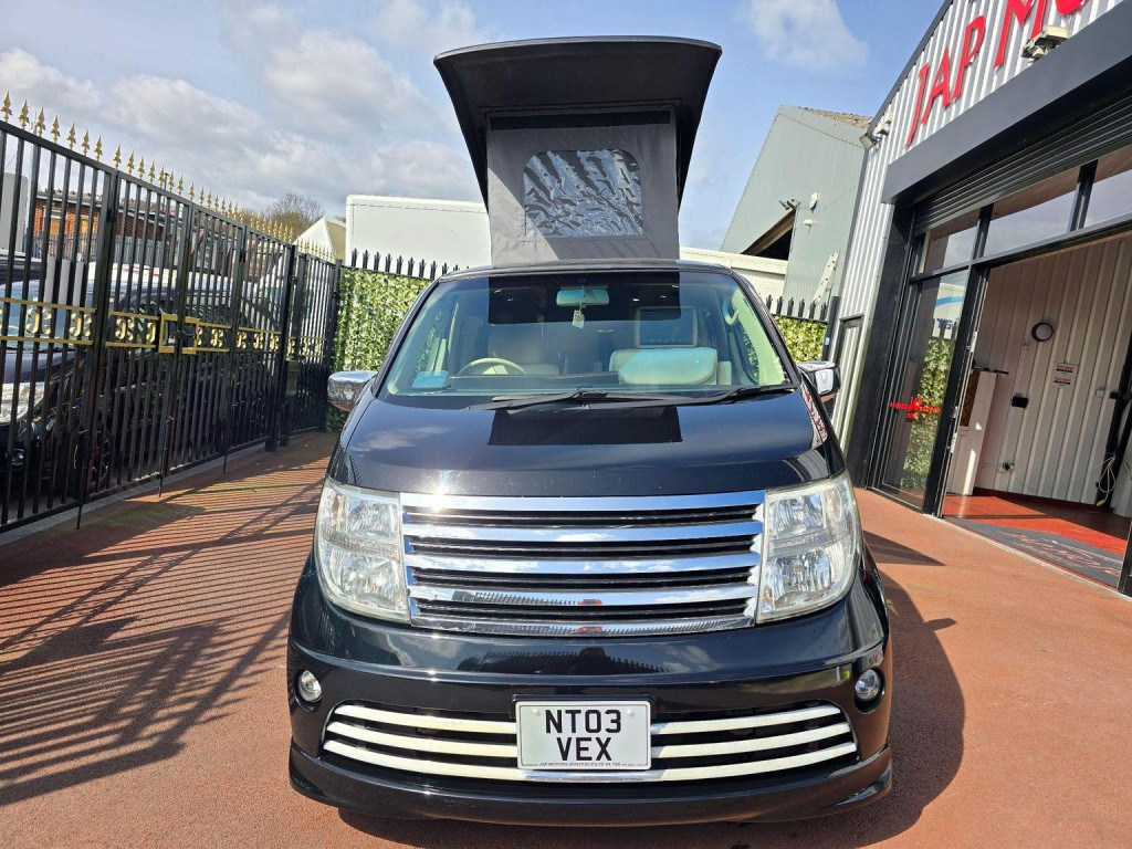 NISSAN ELGRAND