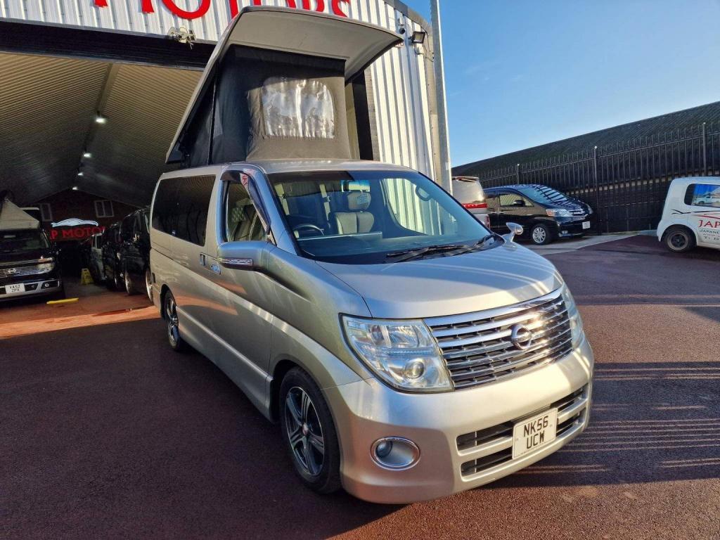NISSAN ELGRAND