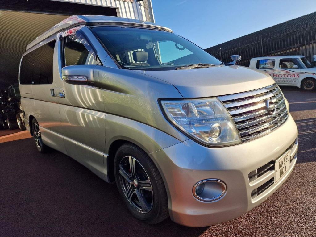NISSAN ELGRAND