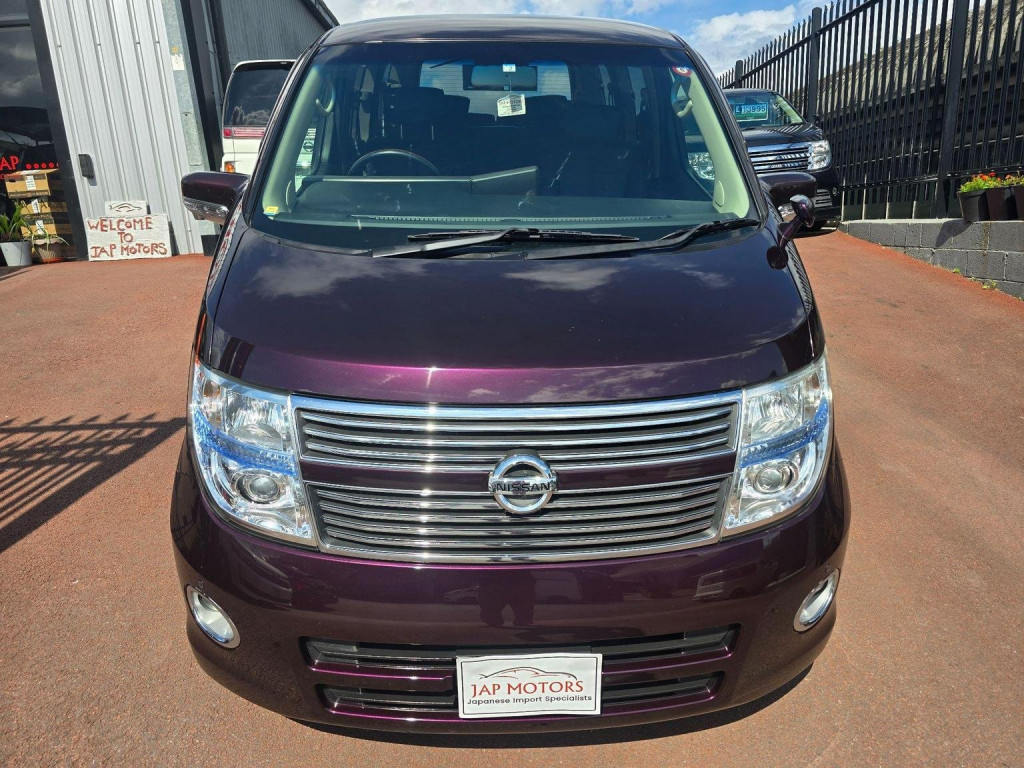 NISSAN ELGRAND