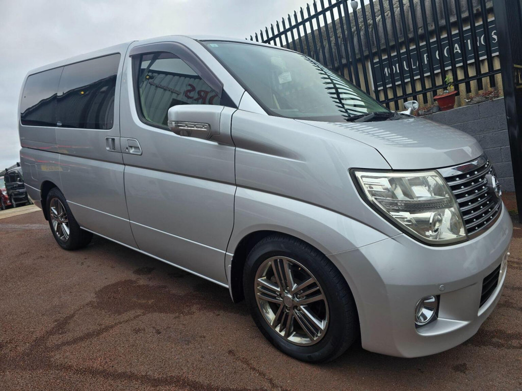 NISSAN ELGRAND