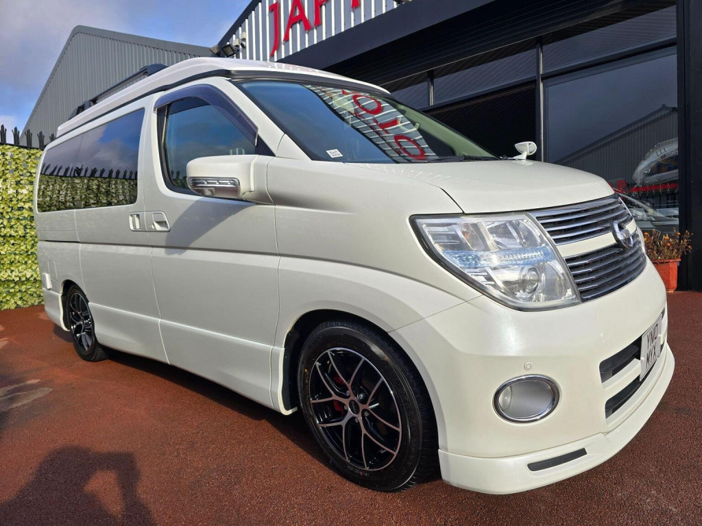 NISSAN ELGRAND