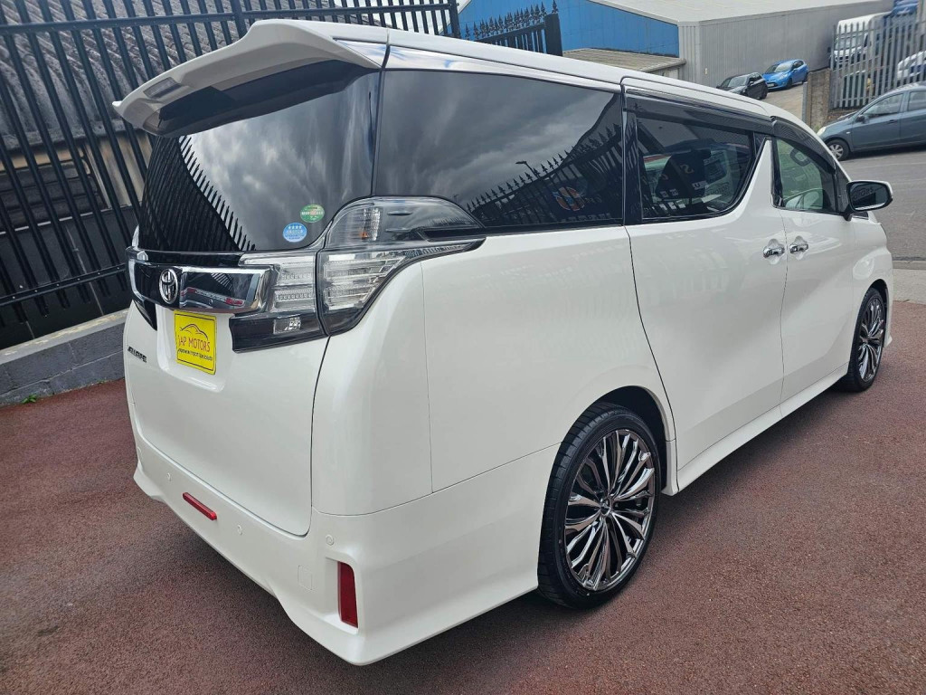 TOYOTA VELLFIRE