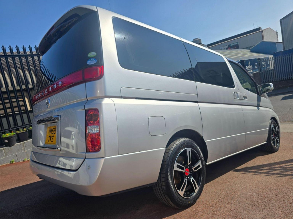 NISSAN ELGRAND
