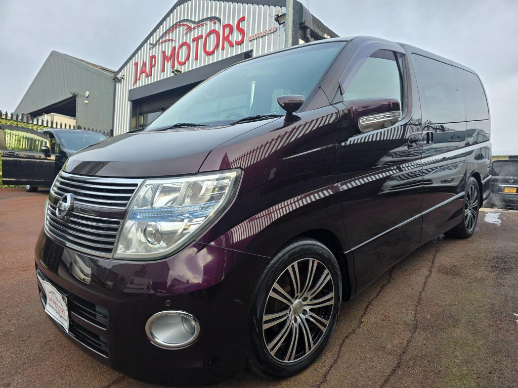 NISSAN ELGRAND