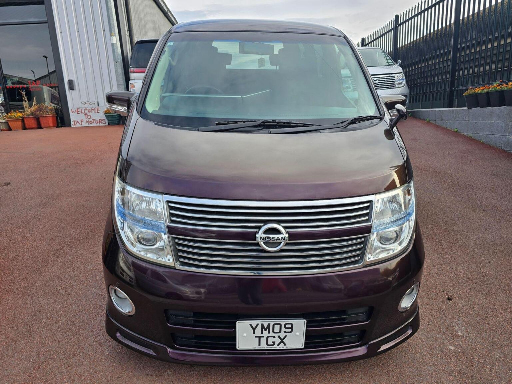 NISSAN ELGRAND