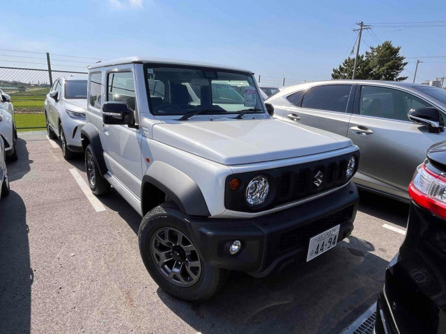 SUZUKI