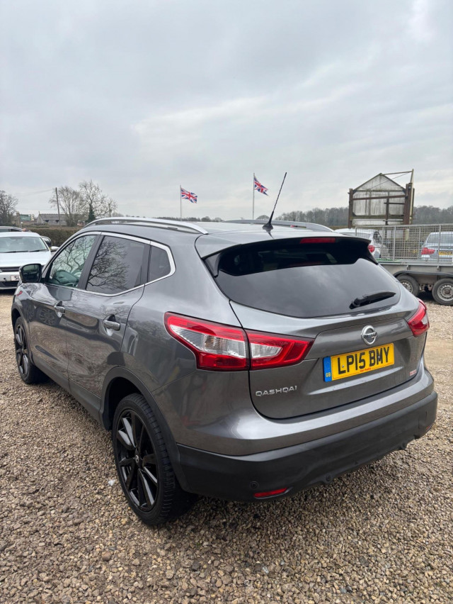 NISSAN QASHQAI