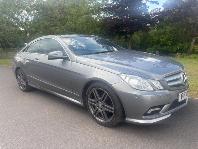 MERCEDES-BENZ E CLASS