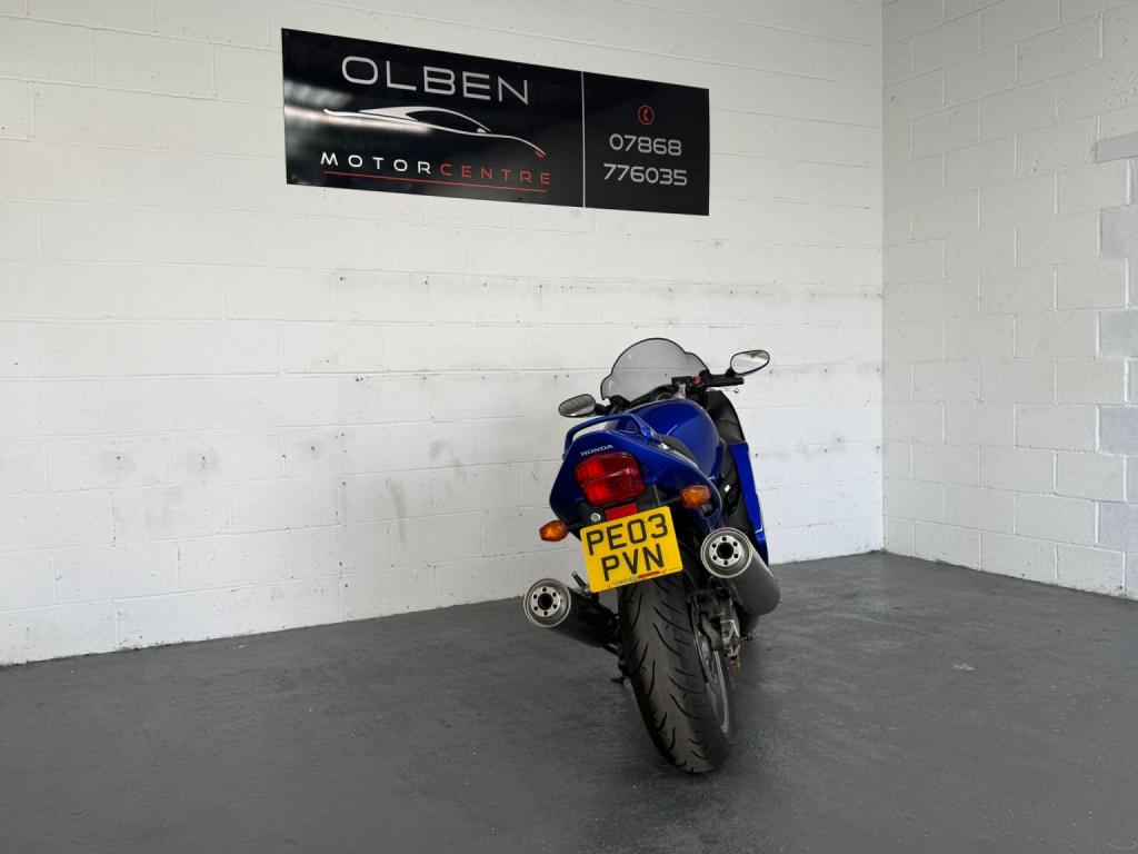 HONDA CBR1100XX Super Blackbird