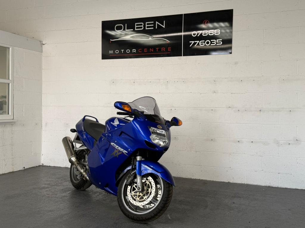 HONDA CBR1100XX Super Blackbird