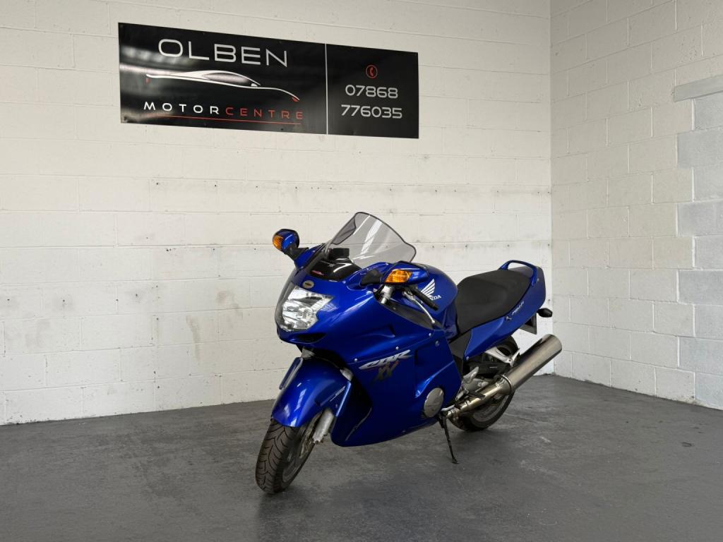 HONDA CBR1100XX Super Blackbird