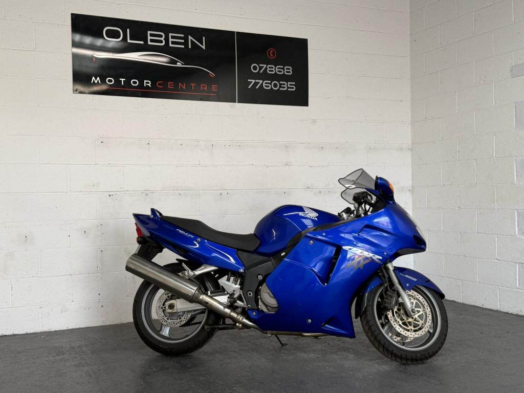 HONDA CBR1100XX Super Blackbird