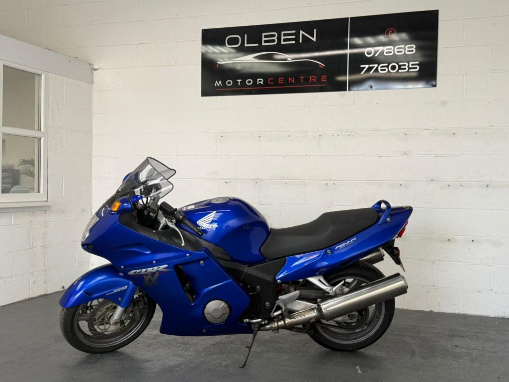 HONDA CBR1100XX Super Blackbird