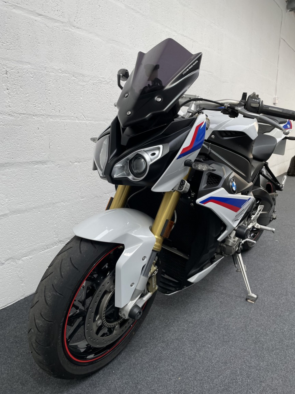 BMW S1000R