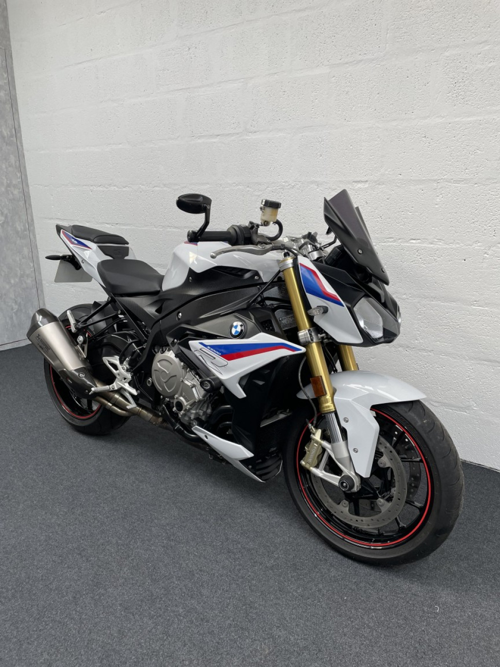 BMW S1000R