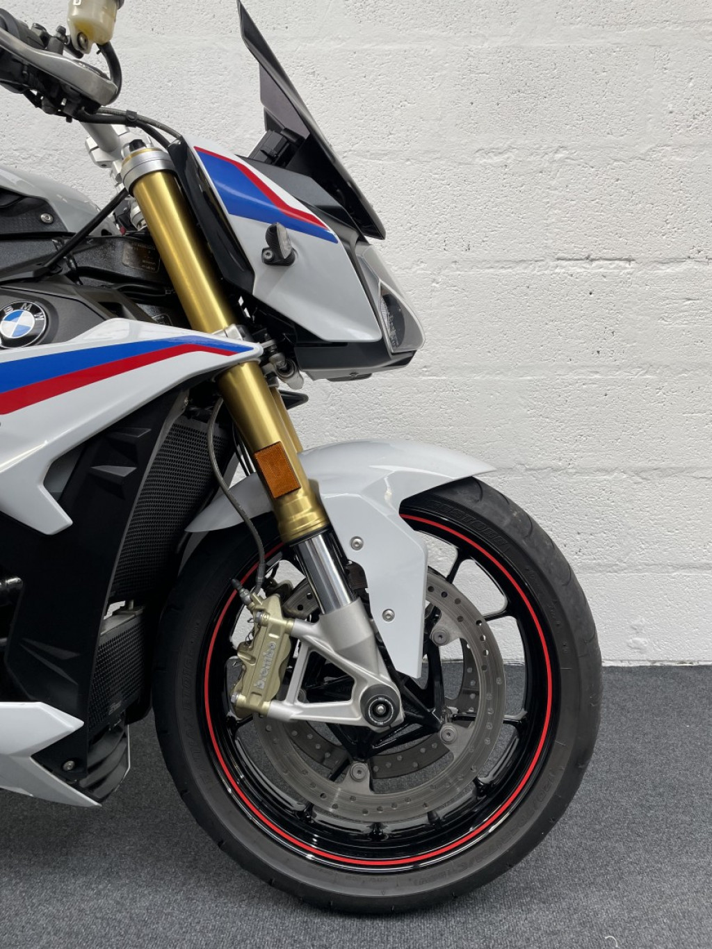BMW S1000R