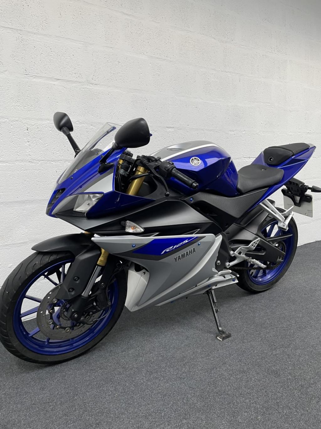 YAMAHA R125