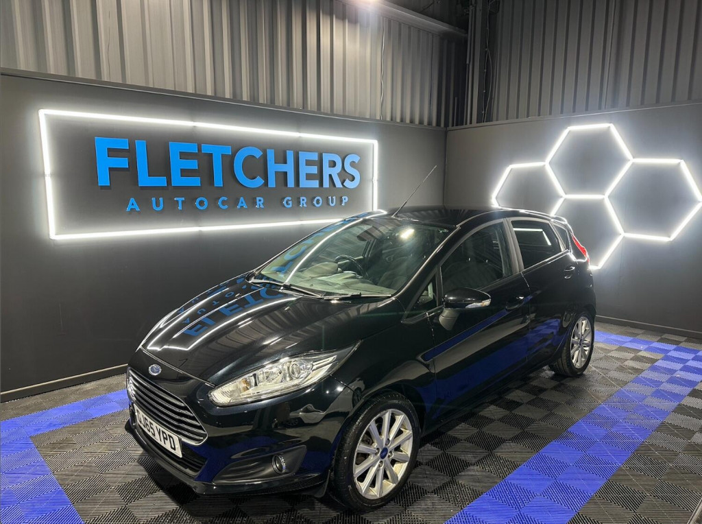 FORD FIESTA 1.0 T EcoBoost Titanium