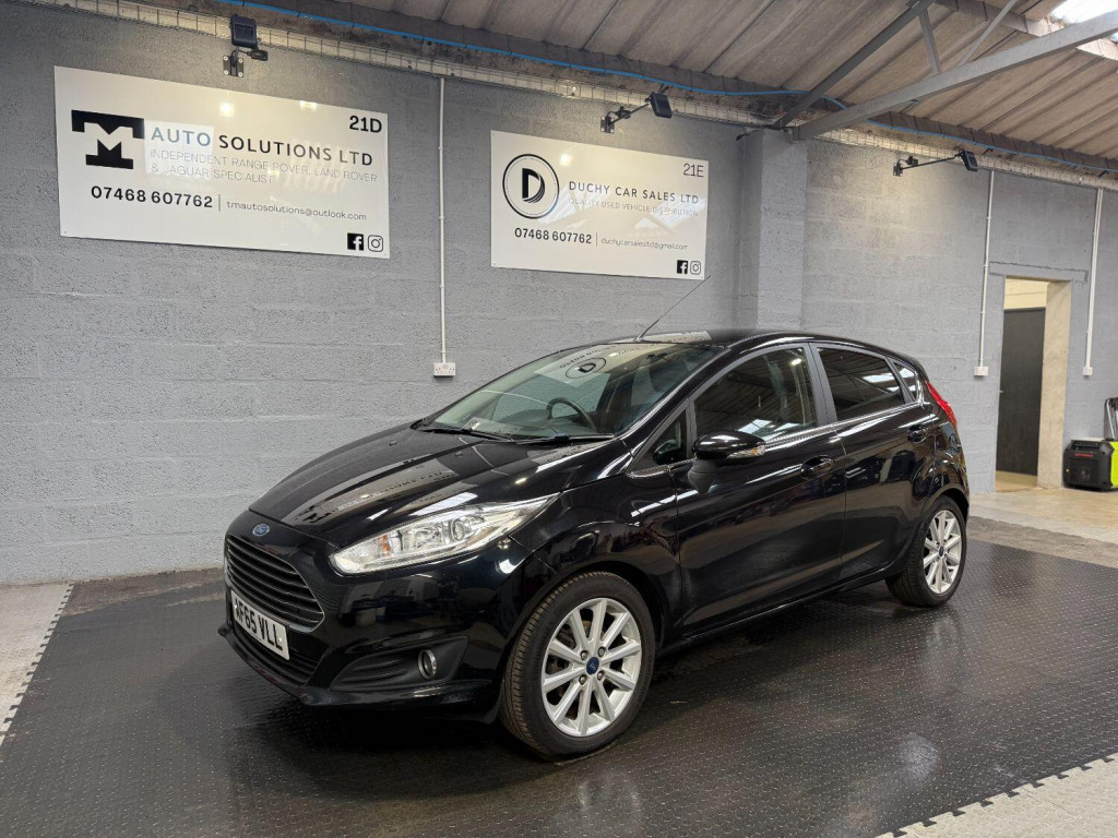 FORD FIESTA 1.0 T EcoBoost Titanium