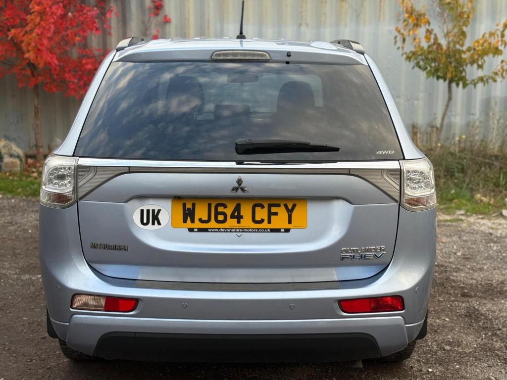 MITSUBISHI OUTLANDER