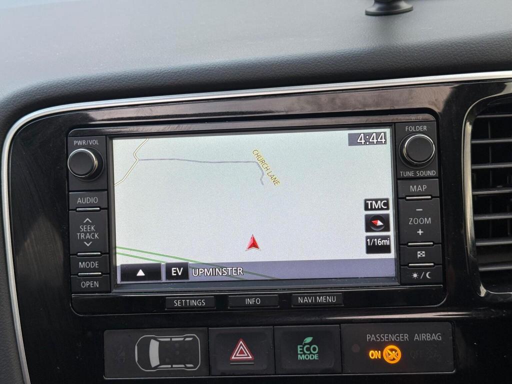 MITSUBISHI OUTLANDER