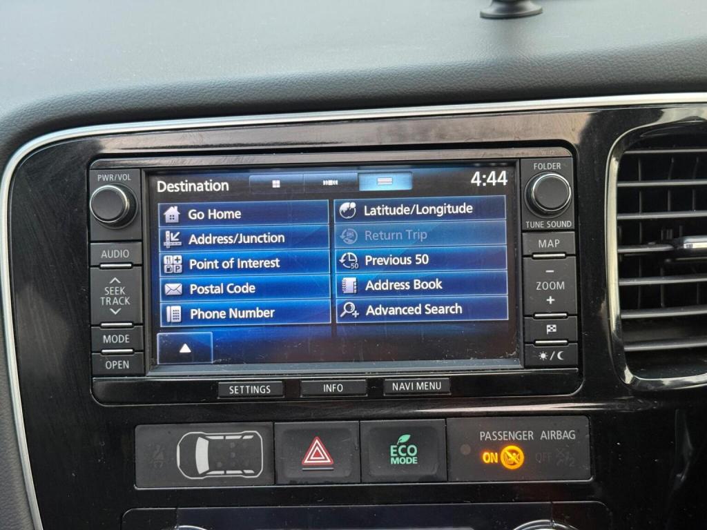 MITSUBISHI OUTLANDER