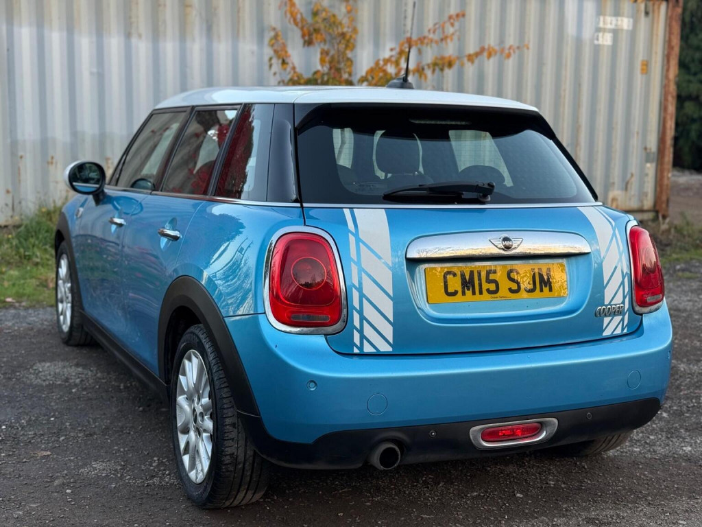 MINI HATCH