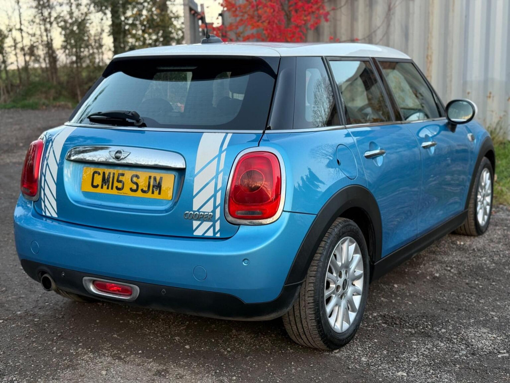 MINI HATCH