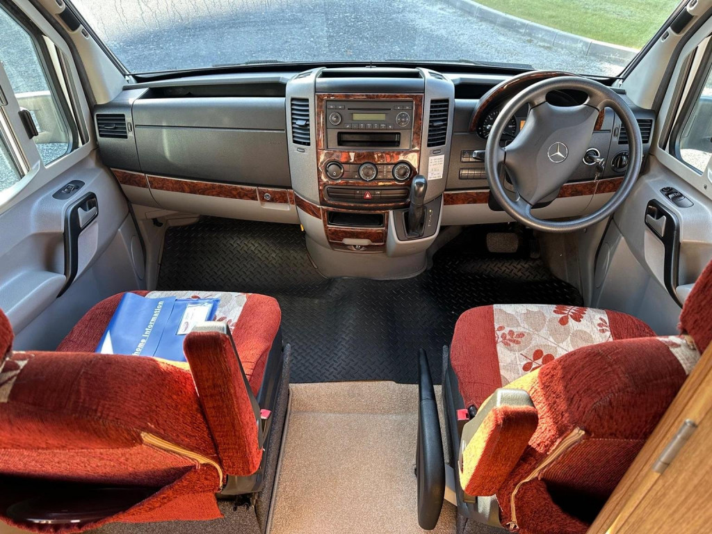 AUTO-SLEEPERS BERKSHIRE