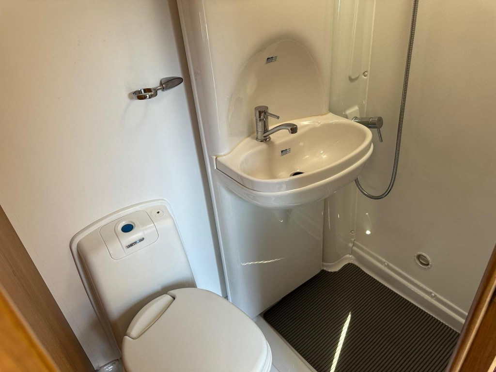 AUTO-SLEEPERS BERKSHIRE