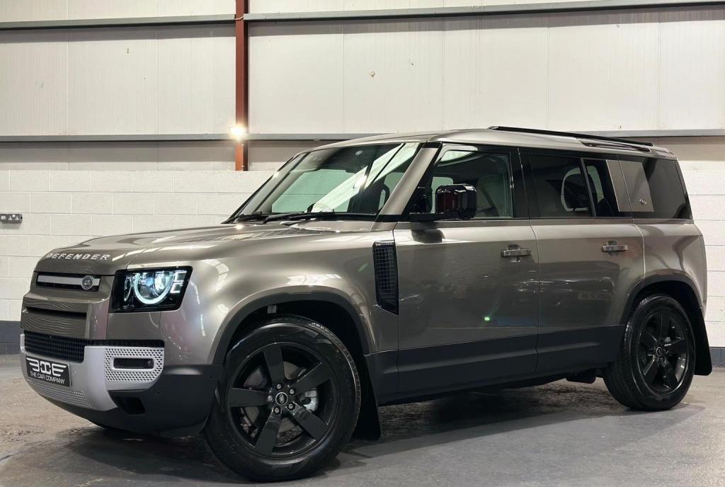 LAND ROVER DEFENDER 110