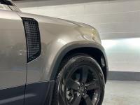 LAND ROVER DEFENDER 110