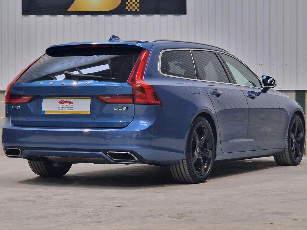 VOLVO V90