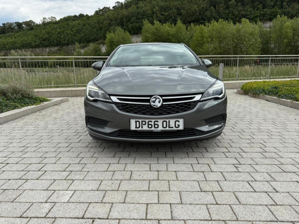 VAUXHALL ASTRA