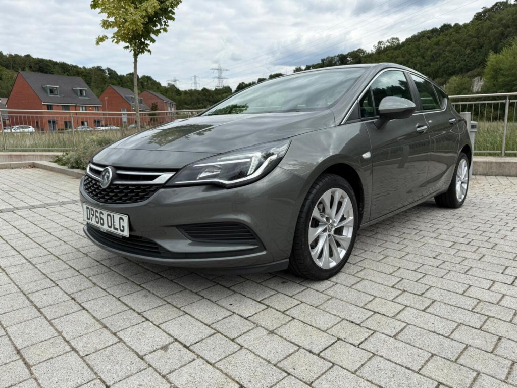 VAUXHALL ASTRA