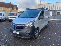 VAUXHALL VIVARO