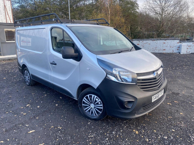 VAUXHALL VIVARO