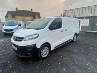 VAUXHALL VIVARO