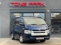 TOYOTA HIACE