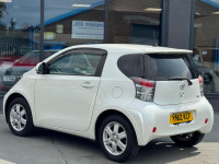 TOYOTA IQ